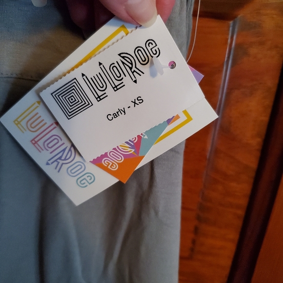 LuLaRoe Carly - Picture 4 of 5